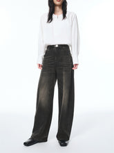 Women's Gradient Whiskered Curved-Leg Jeans